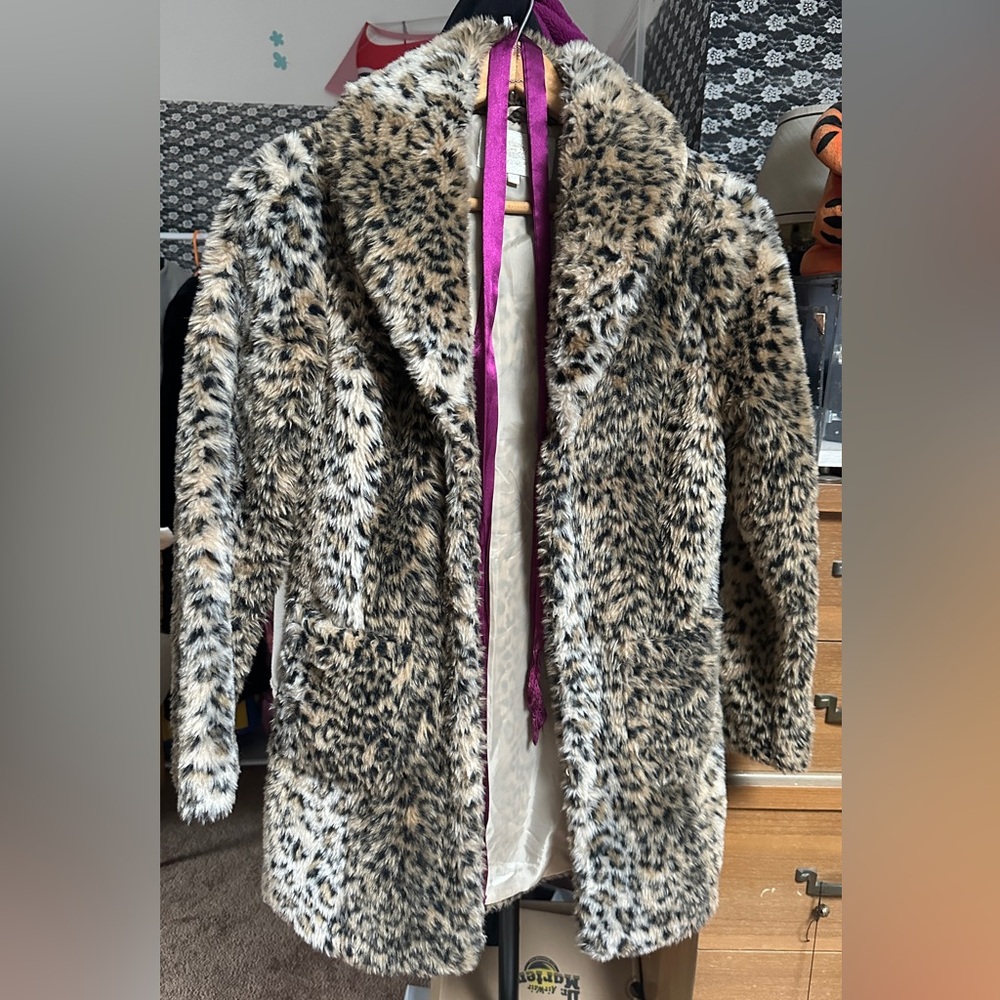 Faux leopard fur coat